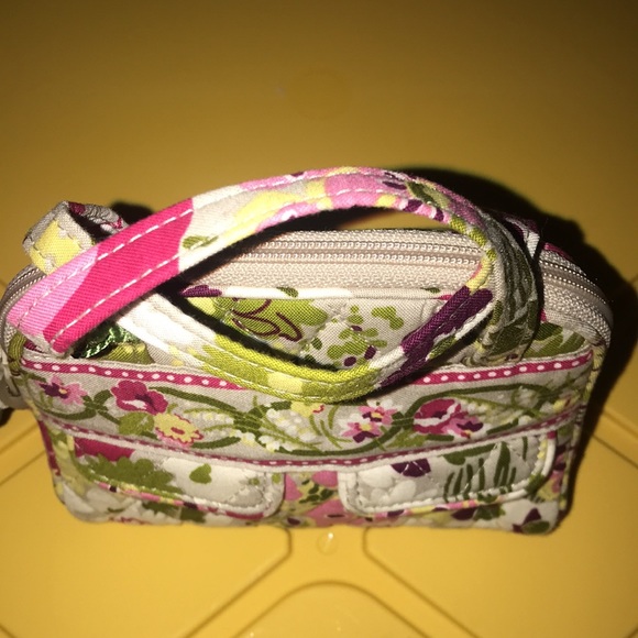 NWT Vera Bradley Make Me Blush Floral Cosmetic Bag - Picture 4 of 12